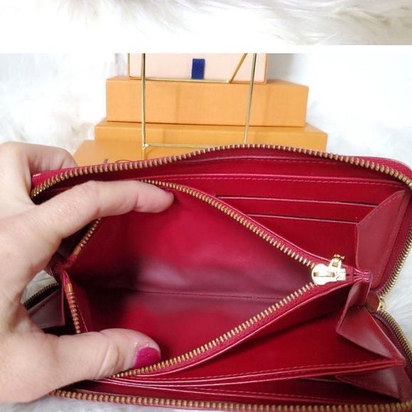 Louis Vuitton Vernis Zippy Wallet - Picture 5 of 12